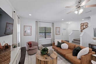 Building Photo - 13018 Idledale Dr