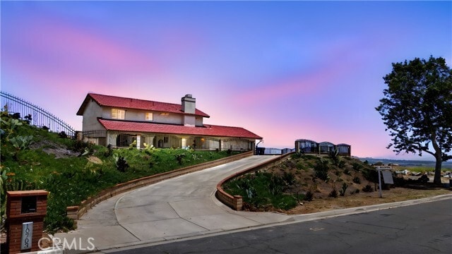 Foto principal - 10703 Valley Dr