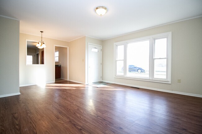 Building Photo - 1526 Slater St