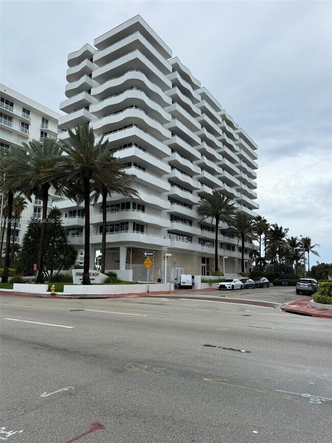 Building Photo - 8911 Collins Ave