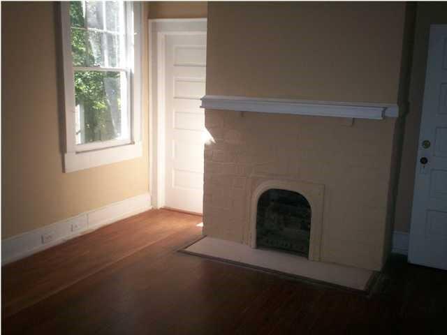 Building Photo - 309 4th St