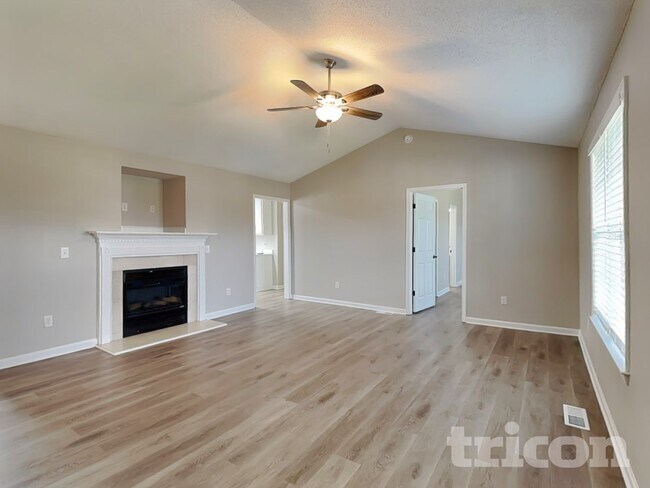 Building Photo - 78 Imperial Dr