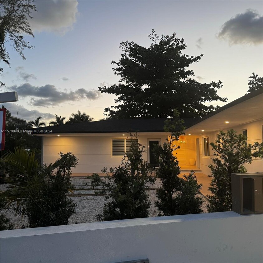 Foto principal - 7800 NE 10th Ct