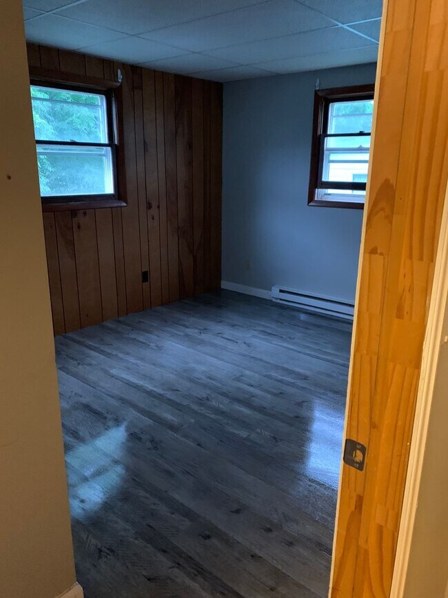 Foto del edificio - Beautiful 3 bdrm Home! Double Lot!