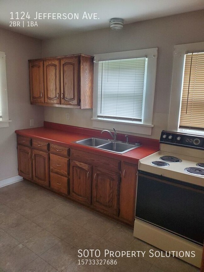 Foto del edificio - 2BD/1BA House Less than 1/2 Mile from Jeff...