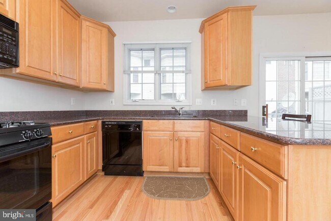 Foto del edificio - 8857 Ashgrove House Ln