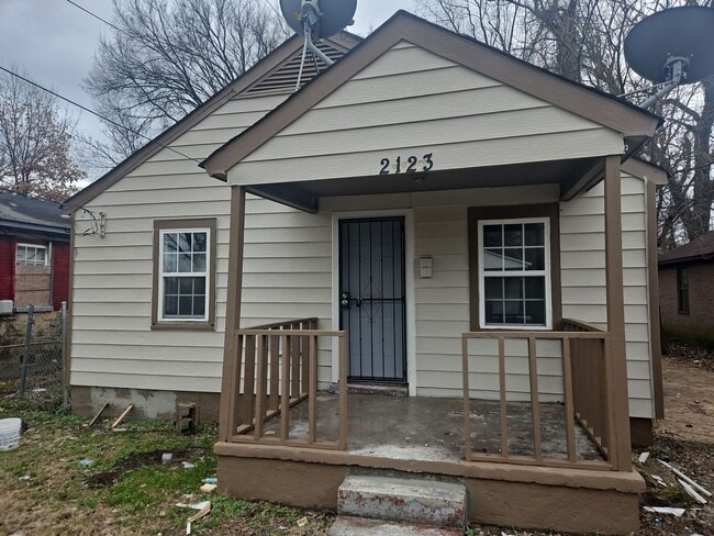 Photo - 2123 Lyon Ave House