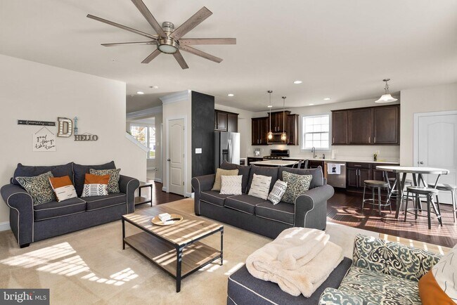 Foto del edificio - 6775 McCormick Dr