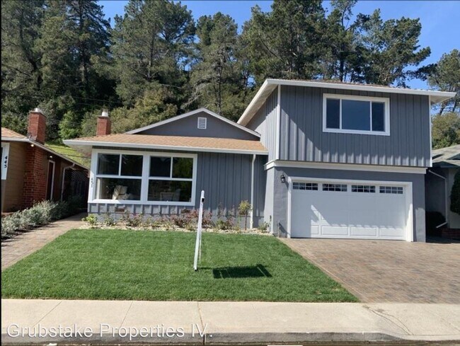 Building Photo - 3 br, 2 bath House - 451 Madison Ave
