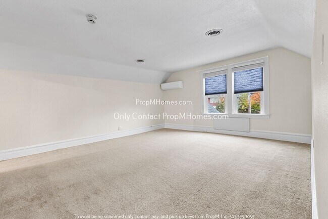Foto del edificio - Large Studio in the Heart of Mt Tabor - With A/C!