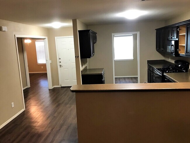 Foto del edificio - 4220 Castlegate Dr