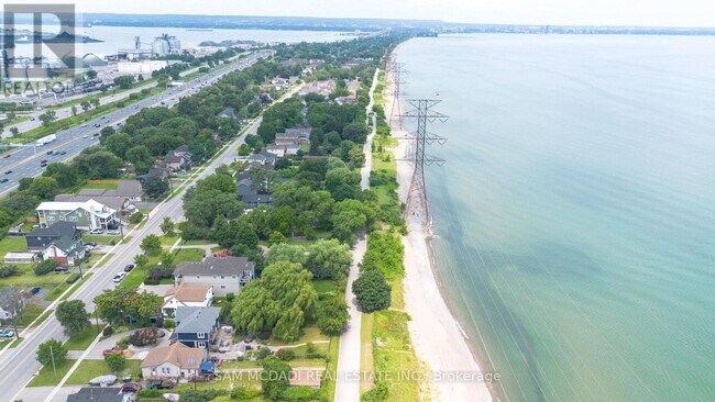 Photo du bâtiment - 187 Beach Blvd