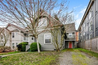 Building Photo - 5250-5252 Brooklyn Ave NE