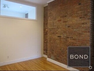 Building Photo - 248 Mott St