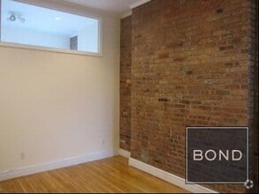 Building Photo - 248 Mott St