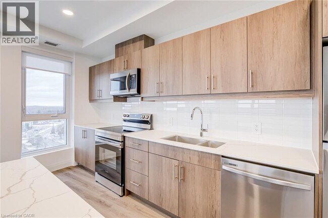 Photo du bâtiment - 1333 Weber St E