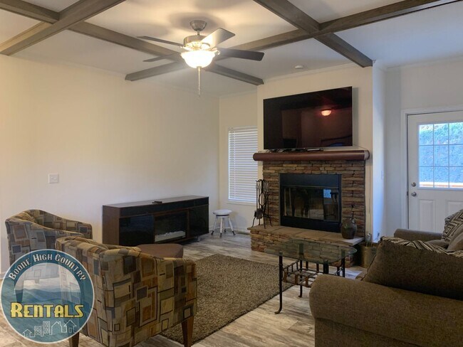 Foto del edificio - Modern Home Near New Market Center and Downtown Boone