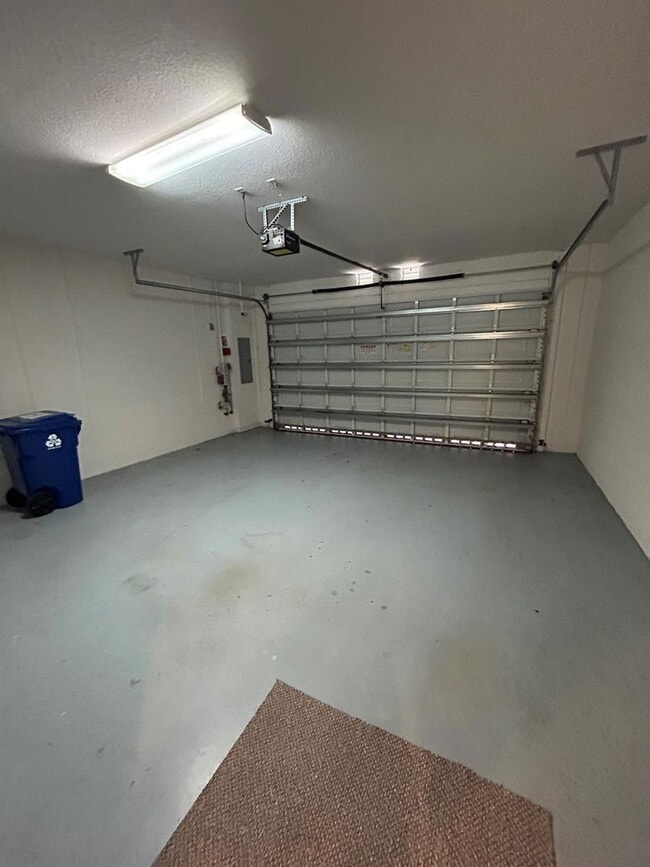 Building Photo - 12620 NW 32nd Ct