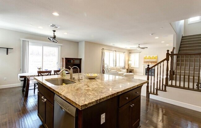 Foto del edificio - 4628 Kinsley St