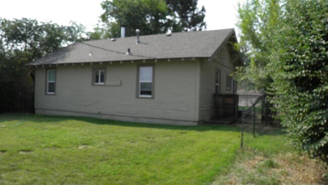 Building Photo - 2 br, 1 bath House - 464 SE Cleveland