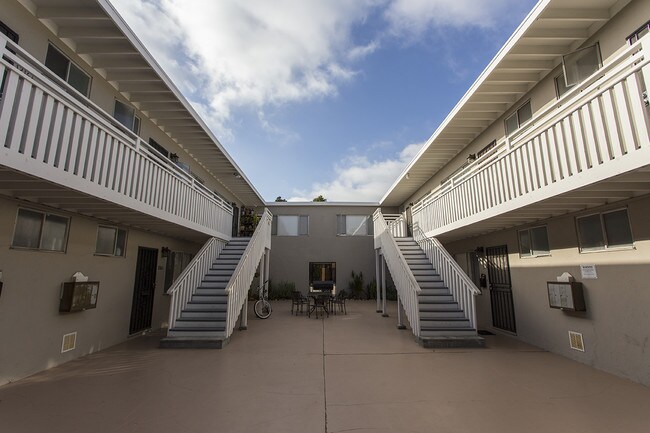 Foto del edificio - 1220 1/2 Felspar St