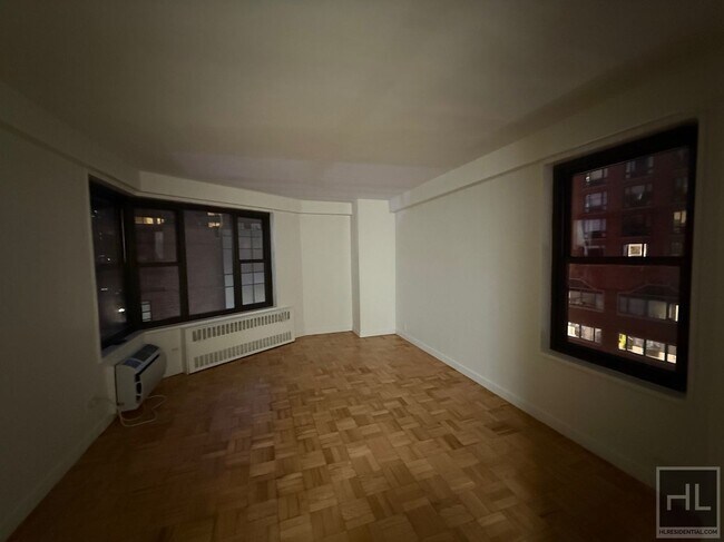 Foto del edificio - Fourth Avenue