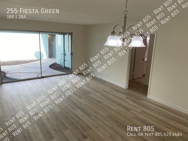 Building Photo - Spacious 3 Bedroom/2 Bath 55+ Condo