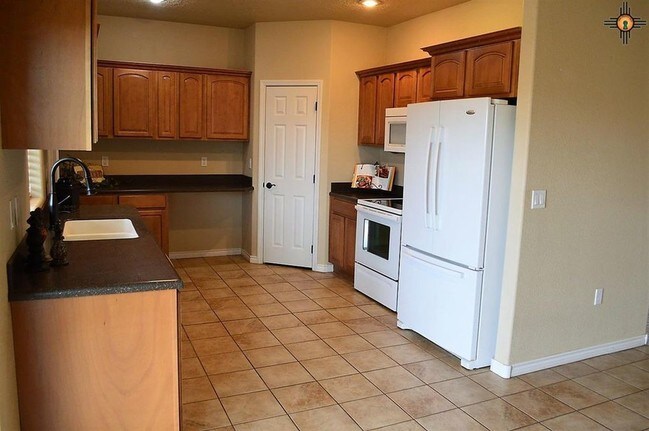 Foto del edificio - 2913 Hammond Blvd