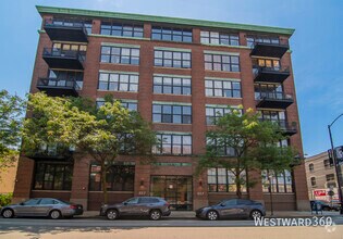 Building Photo - 817 W Washington Blvd