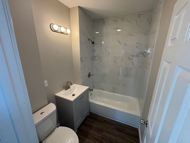 Building Photo - 5 Margaret St