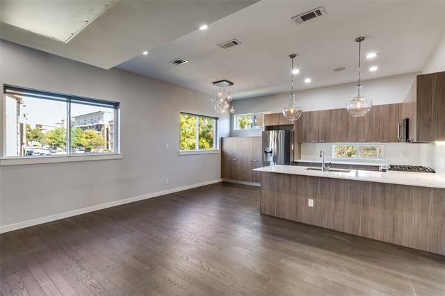 Building Photo - 4977 Zuma Ct