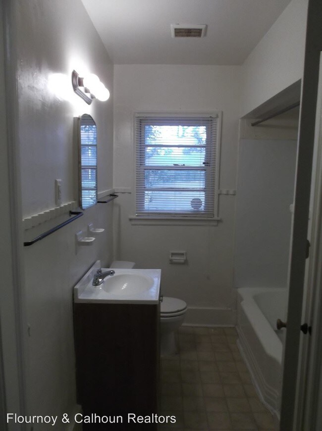 Foto del edificio - 2 br, 1 bath House - 22 Douglas Street
