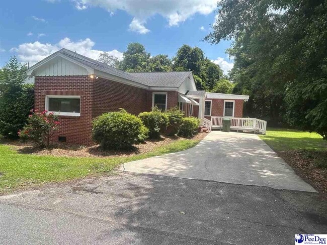 Building Photo - 503 Greenway Dr