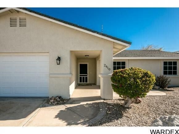 Building Photo - Unfurnished Long Term House, Available now!