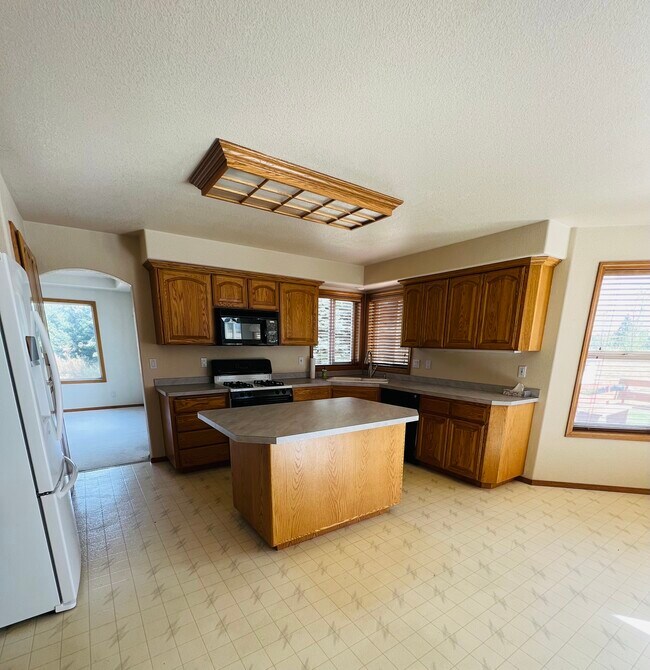 Foto del edificio - 1580 W Prairie Ave