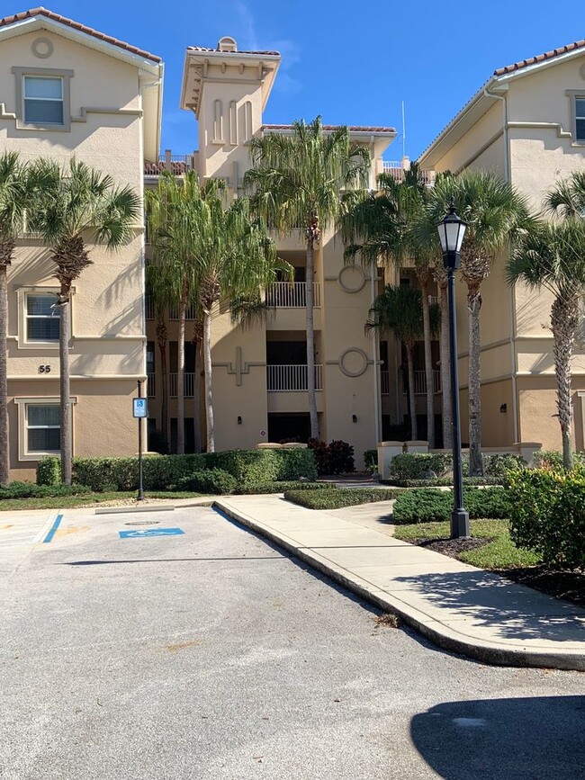 Building Photo - Furnished short term 2 bed 2 bath rental