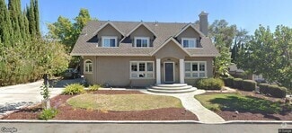 Building Photo - 5482 Club Dr