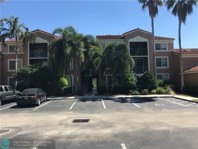Foto del edificio - 4808 N State Rd 7