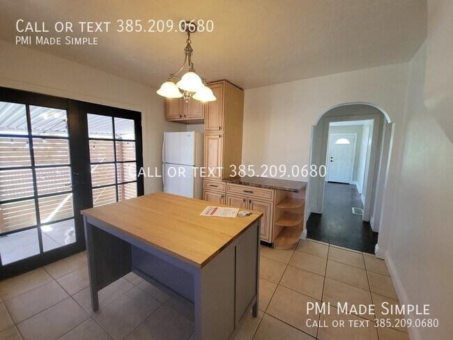 Building Photo - Single Family Home in West Valley