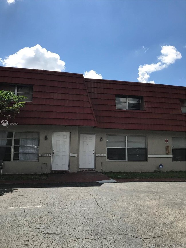Building Photo - 2011 NW 59th Ave