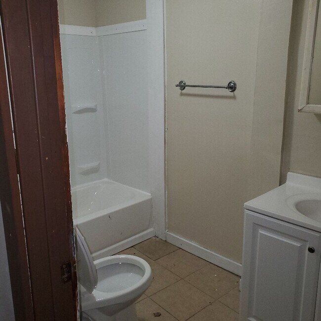 Foto del edificio - 3BDRM HOUSE FOR RENT