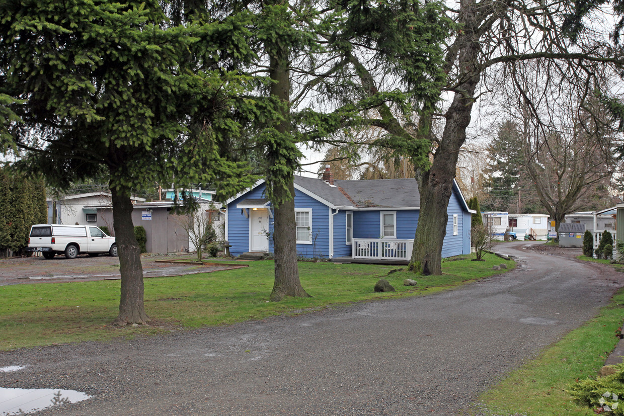 Building Photo - Mar-A-Villa Mobile Home Park