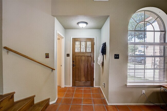Foto del edificio - 7449 Peabody Dr