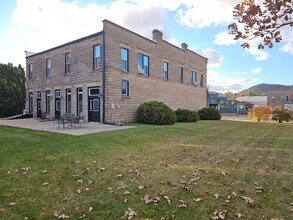 Building Photo - 209 Central Ave