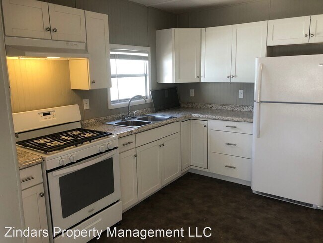 Foto del edificio - 3 br, 1 bath House - 19 1/2 Dequimpaul Street