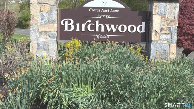 Foto del edificio - 27 Crows Nest Ln