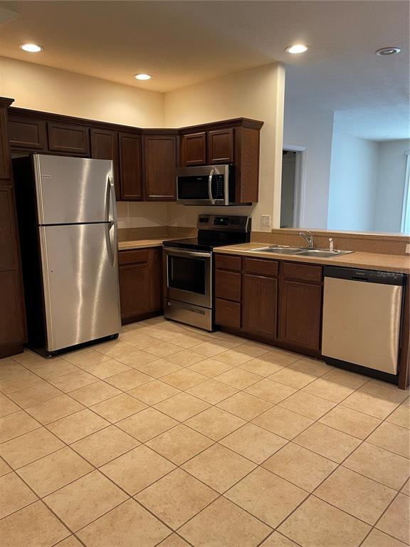 Building Photo - 6042 Parkside Meadow Dr