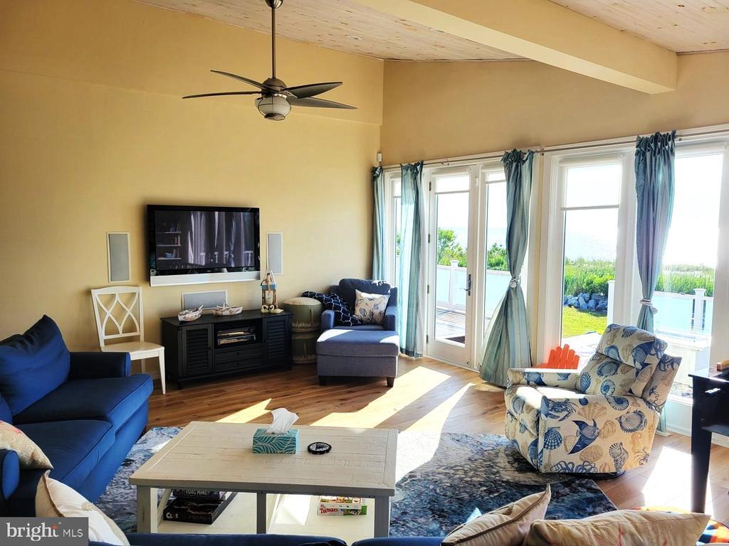 Foto principal - 8034 Riverview Rd