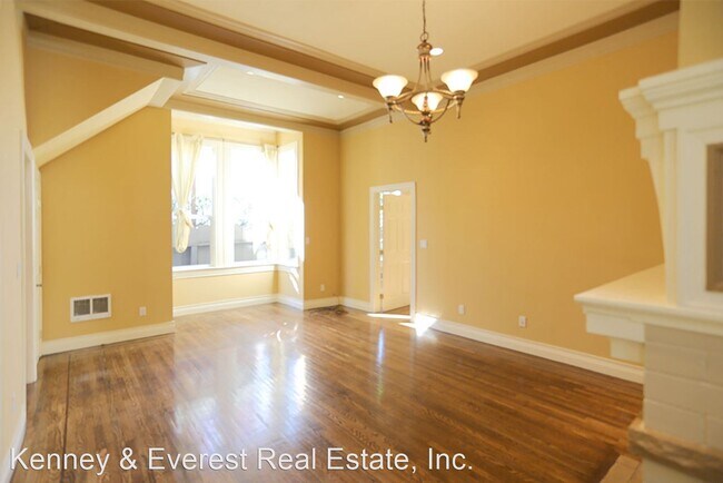 Building Photo - 2 br, 2 bath House - 834 South Van Ness Av...