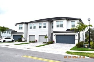 Building Photo - 6073 Carre Wy